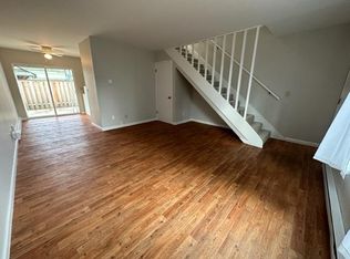 537 NE 75th Ave APT 3, Portland, OR 97213