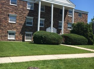 4136 Charleston Rd APT 3E, Matteson, IL 60443