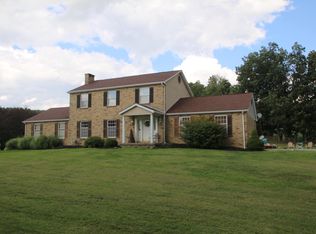 19762 Wooster Rd, Howard, OH 43028