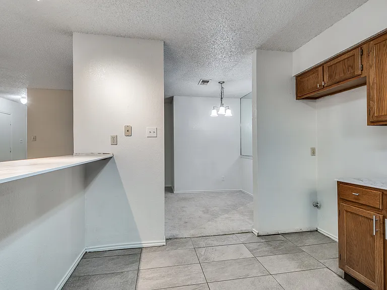 2617 Isbella Dr — Photo 17