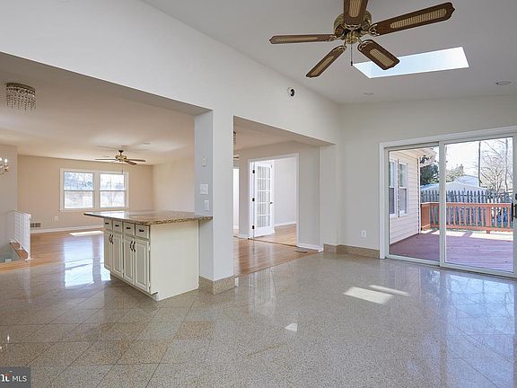4th image of 3 Lynch Ct