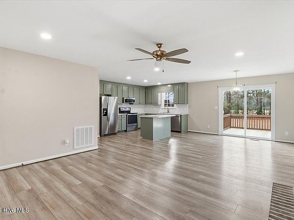 4th image of 126 Camile Drive
