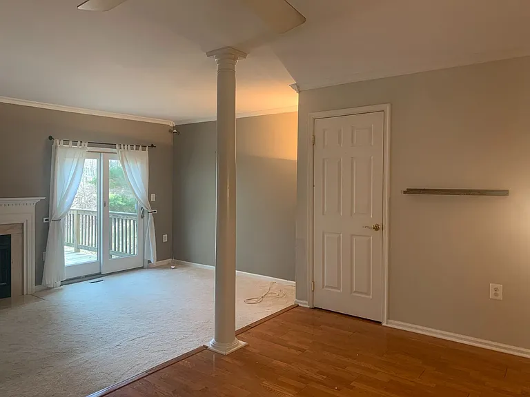 19117 Grotto Ln — Photo 4