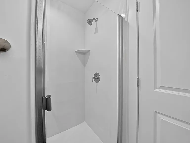 13728 S Devers Dr — Photo 25