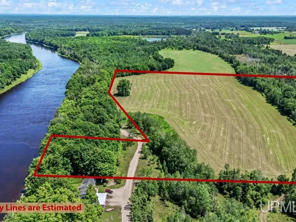 River 24.9 Ln, Cornell, MI 49818