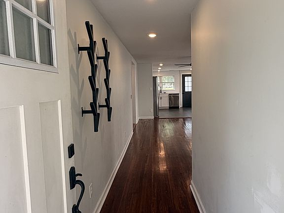 2nd image of 505 E 35th St