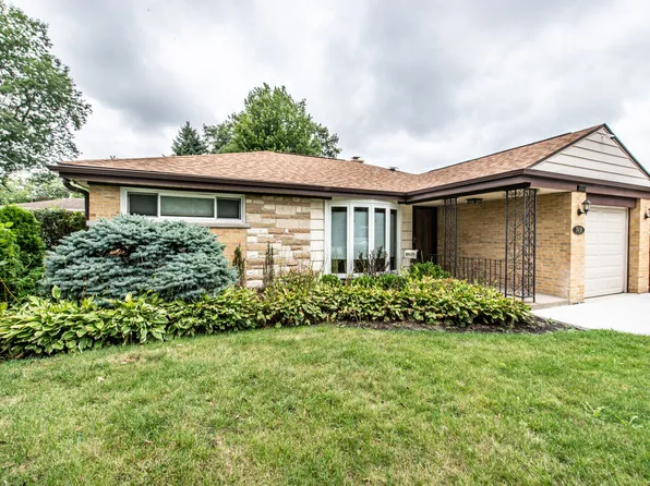 7938 N Harlem Ave, Niles, IL 60714