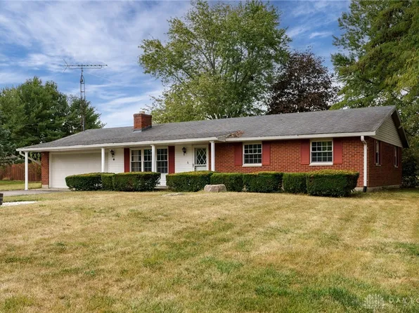 2411 S Tecumseh Rd, Springfield, OH 45502