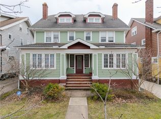 3152 E Derbyshire Rd, Cleveland Heights, OH 44118