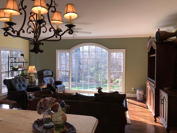 Open kitchen to great room