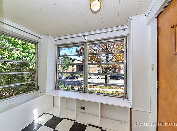 4th image of 312 Bluff Ave