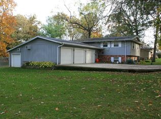 4853 Skyline Dr, Heyworth, IL 61745