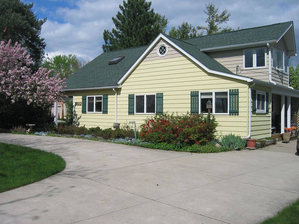 1st image of 3322 McClure Dr