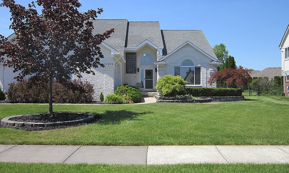 1st image of 31155 Broderick Dr