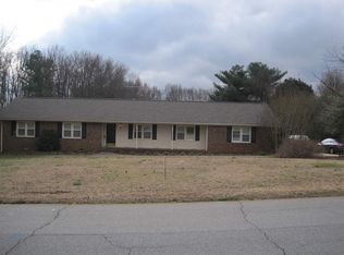 109 W Forest Dr, Spartanburg, SC 29301