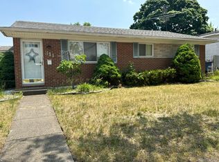 311 S Carlson St, Westland, MI 48186