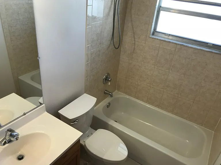 2nd bathroom