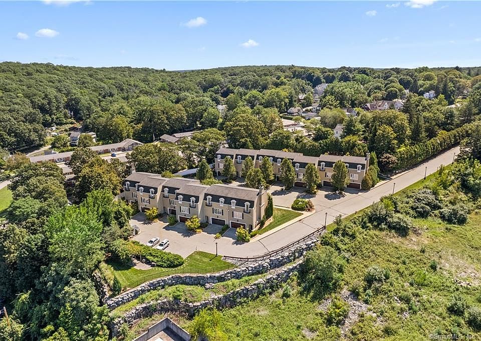 19 Thermos Ave UNIT 7, Norwich, CT 06360 MLS 170595854 Zillow