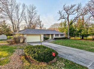 8 Oaklane Dr, Ottawa, IL 61350