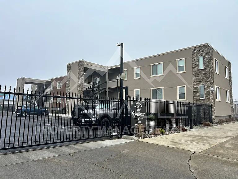 1001 W Yakima Ave #5 — Photo 14