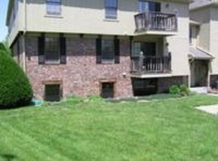 5651 SW Foxcroft Cir S APT 1, Topeka, KS 66614