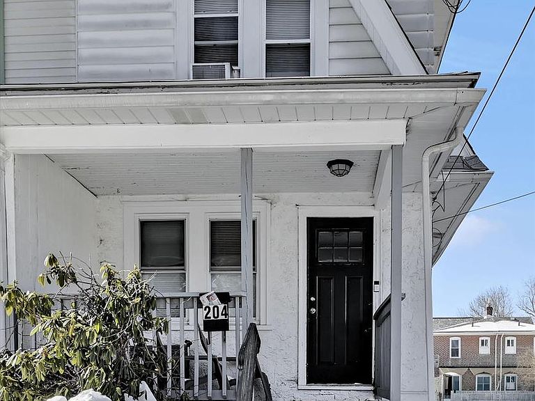Listing photo