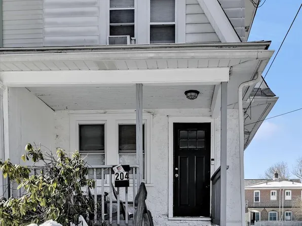 204 E Avon Rd, Brookhaven, PA 19015