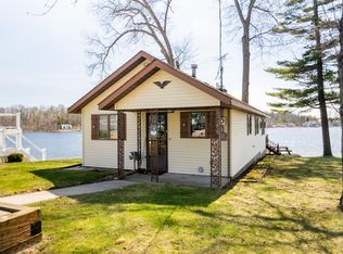 599 Payne Ridge Dr, Middleville, MI 49333