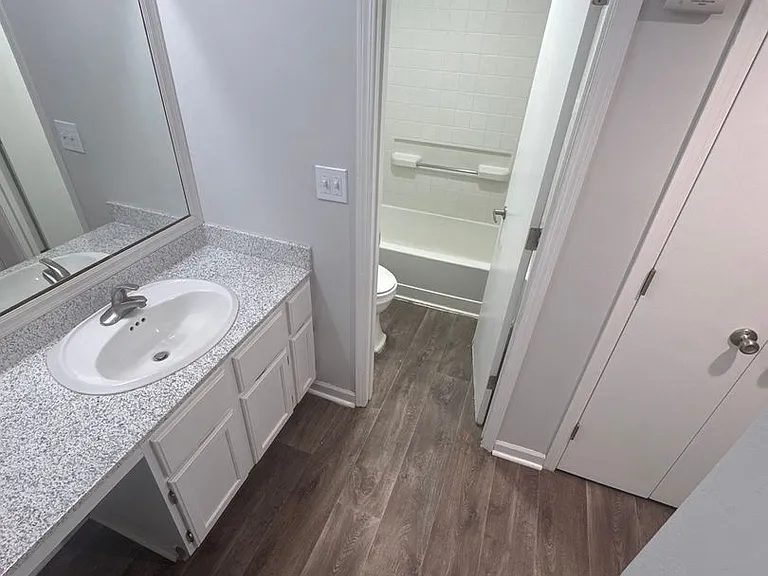 The Vibe at 8035 Apartments — Photo 58