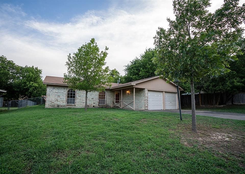 1st image of 408 Rolling Hills Dr