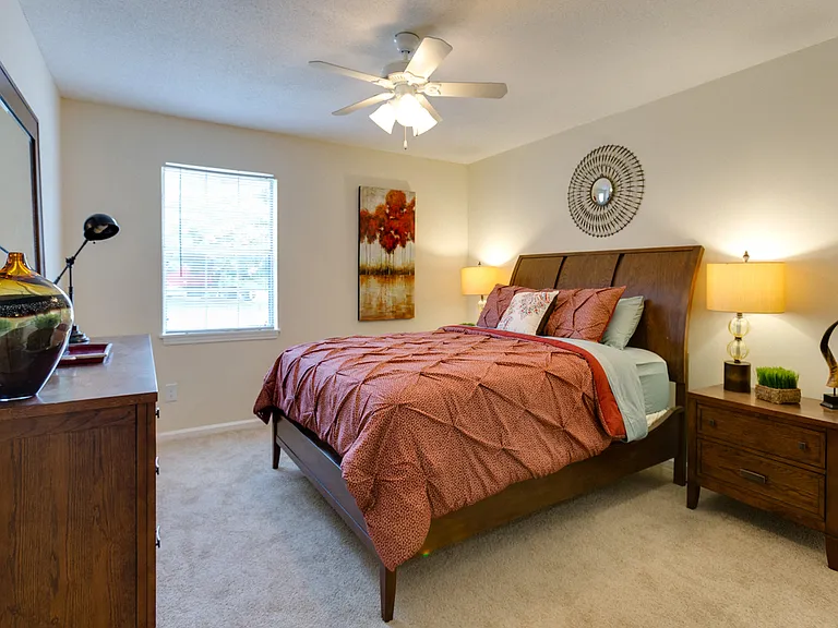 High Country Apartments — Photo 12