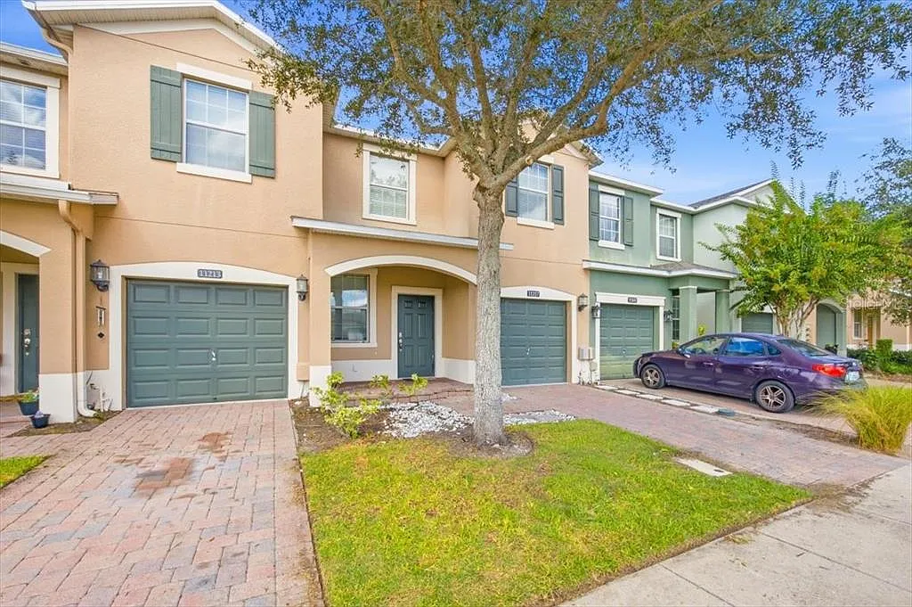 3 bed, 2.5 bath, 1699 sqft, $2,250 — Photo 1