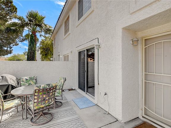 5th image of 463 Coral Sea St