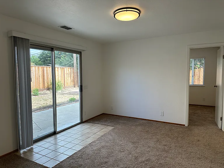 941 Kintyre Way — Photo 16