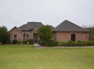 2758 Ithaca, Lake Charles, LA 70611