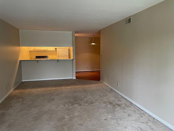 4th image of 626 Mariners Island Blvd APT 113