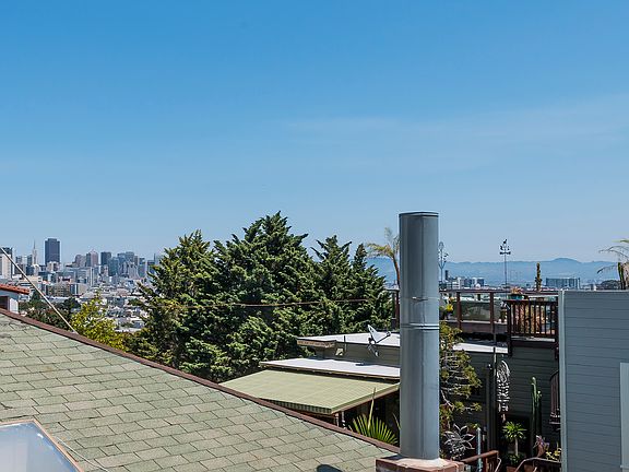 4th image of 219 Cumberland St APT 2