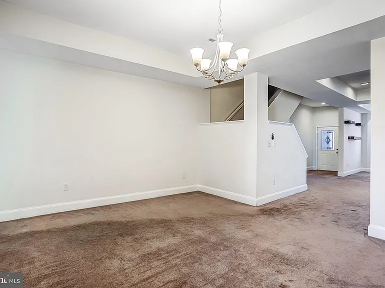 12 Rhode Island Ave NW — Photo 15