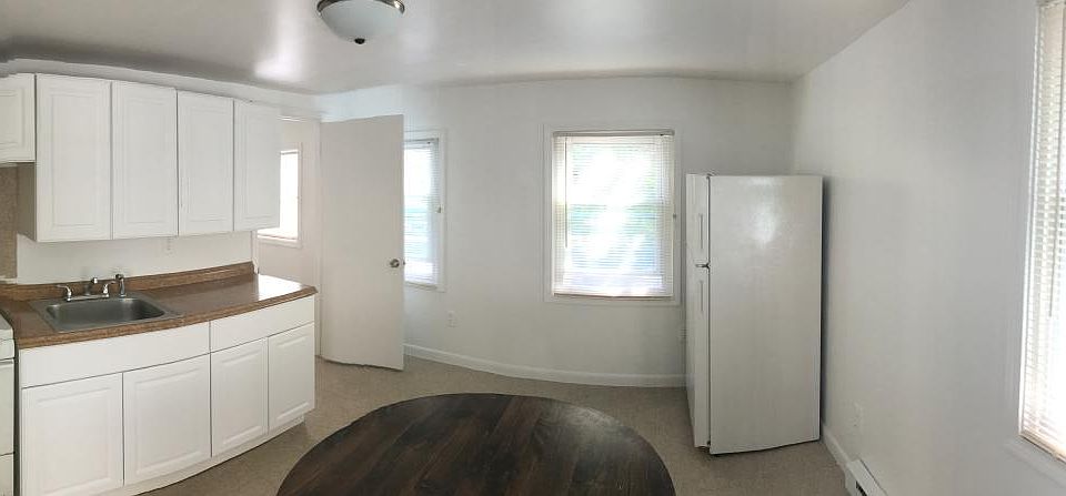 Eat In Kitchen