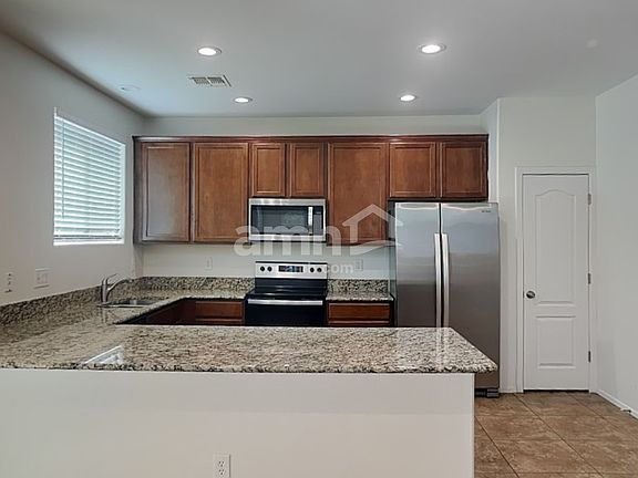 4th image of 2865 S Hansen Dr