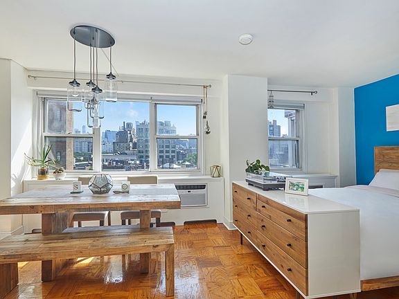 3rd image of 3 Sheridan Sq APT 10J