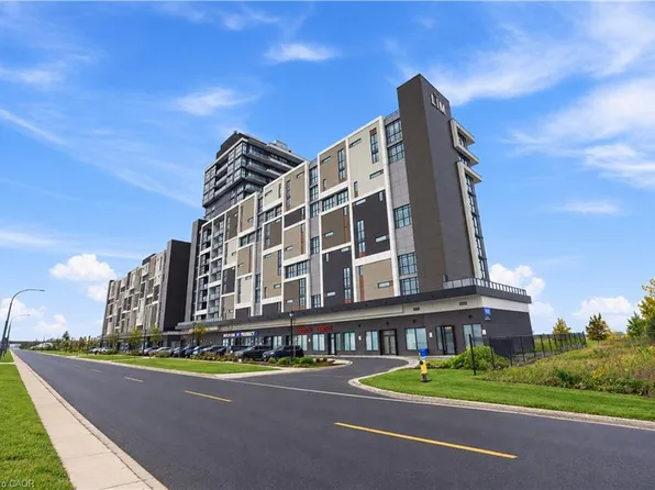 550 N Service Rd #801, Grimsby, ON L3M 0H9