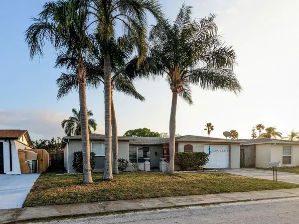 3136 Pinon Dr, Holiday, FL 34691