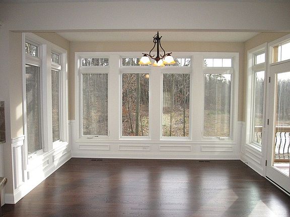 5th image of 9434 Pine Creek Dr