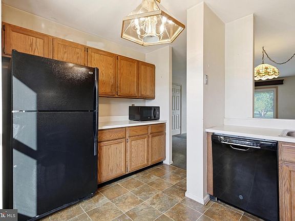 4th image of 178 William Penn Dr #178