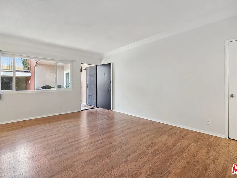 1216 N Detroit St #5 — Photo 4