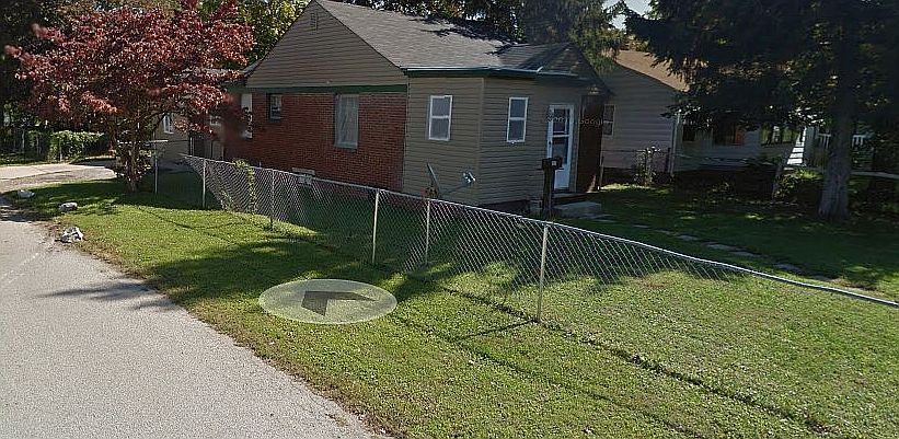 1st image of 1955 N Drexel Ave
