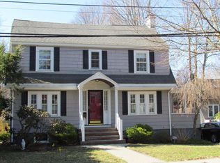 56 Daniel St, Newton, MA 02459
