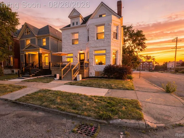 402 Horton St, Detroit, MI 48202