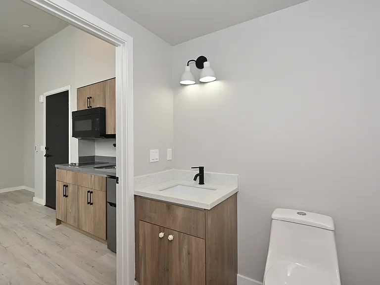 Clara Apartments — Photo 82